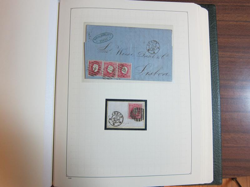 0014 (31).jpg -     Lote:    14      Marcofilia      Lotes Especiais       Descrição:      Portugal.   Colecção montada em dois álbuns com estudo especializado das marcas de duplo círculo e circulares do Porto, com selos de diversas emissões e cartas. Lote a ver.        Lote       Valor Base:     &euro; 1.500,00     Valor Venda:     &euro; 1.500,00     
